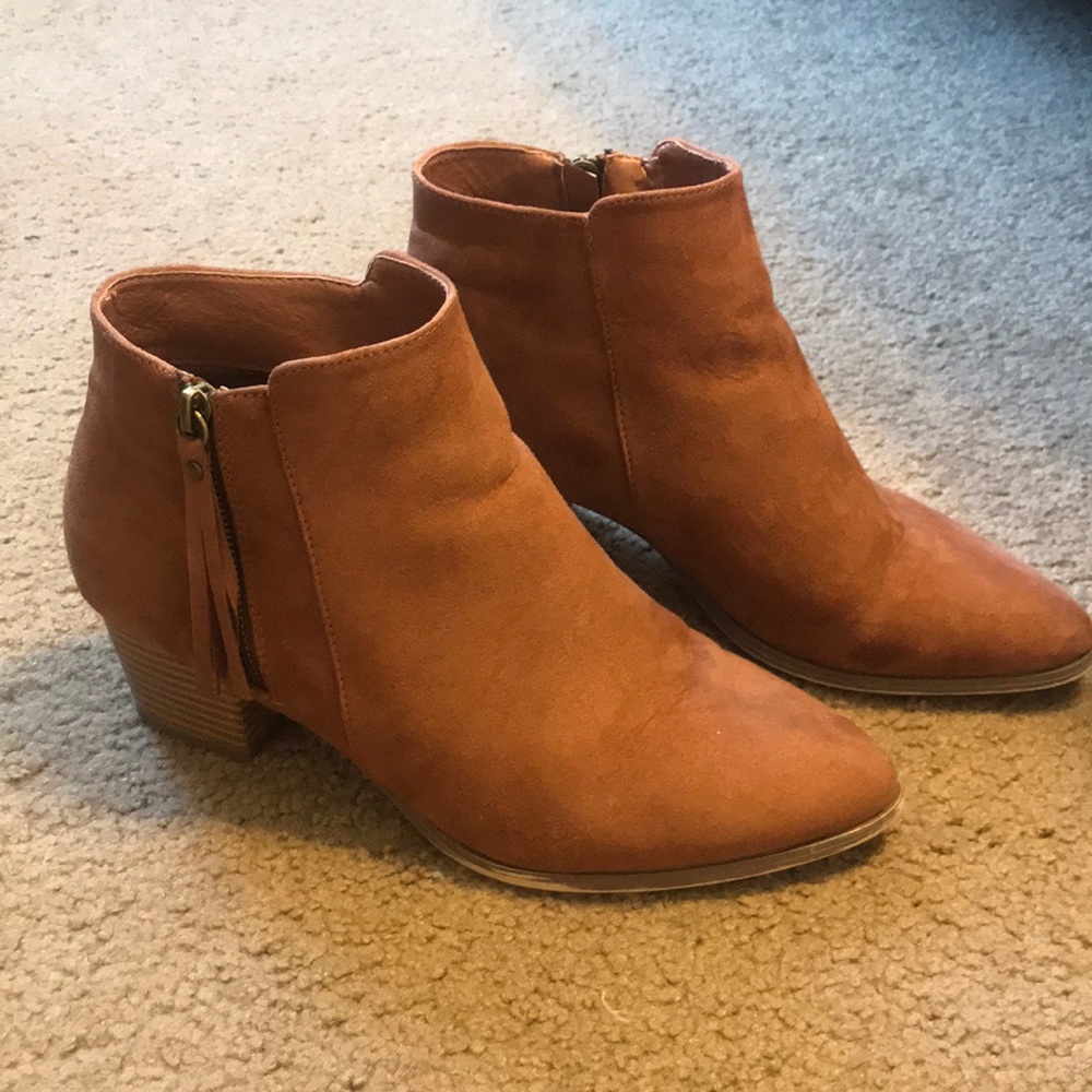 Heeled booties